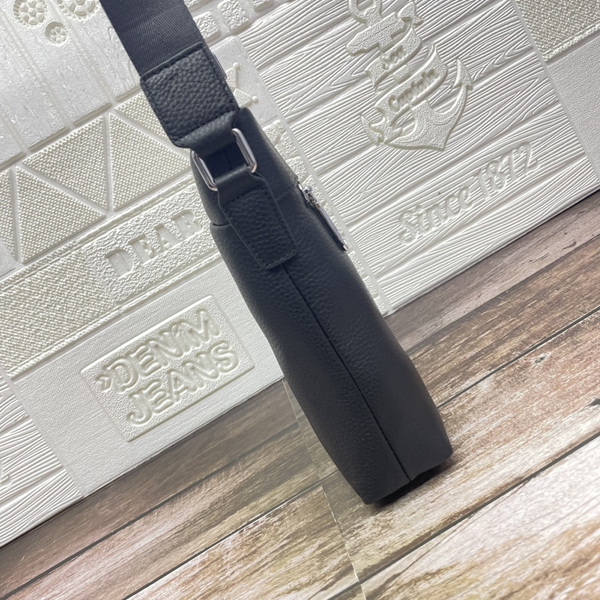 スーパーコピーブランドバッグ背面デザイン